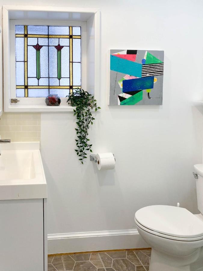 Appartamento Charming 2Nd Fl Retreat, Heart Of Capitol Hill Washington Esterno foto