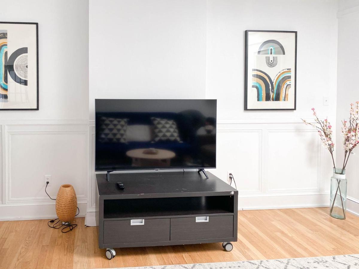 Appartamento Charming 2Nd Fl Retreat, Heart Of Capitol Hill Washington Esterno foto